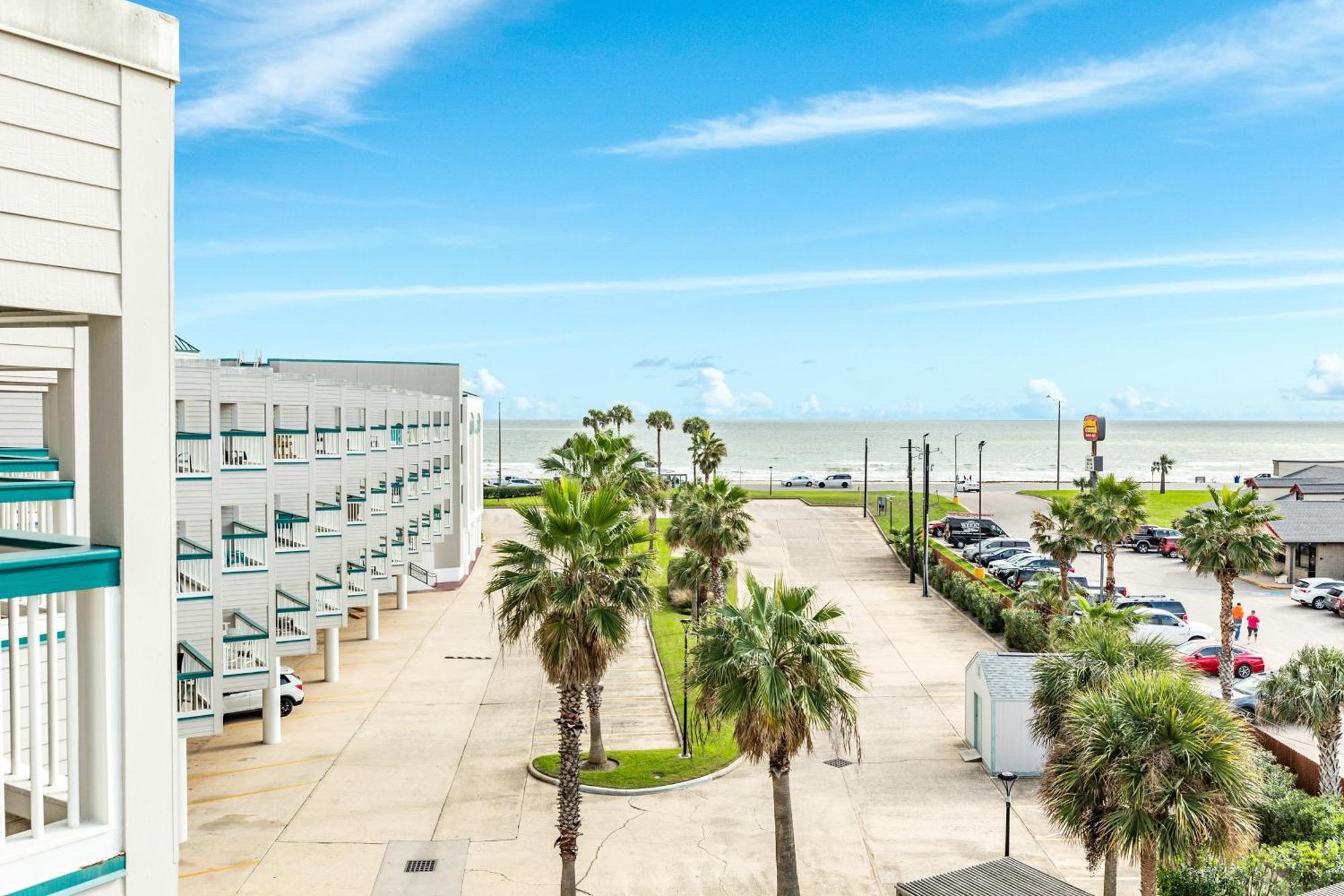 Casa Del Mar Beachfront II Apartment Galveston Room photo